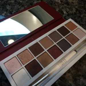 Clinique eyeshadow palette